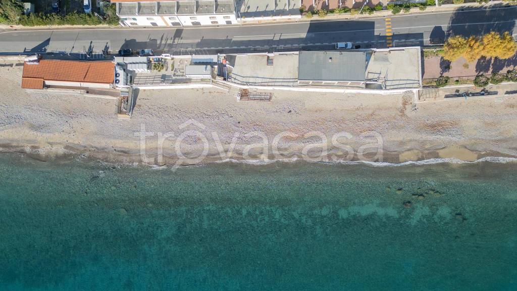 Stabilimento Balneare in vendita a Sanremo via al Mare, 127