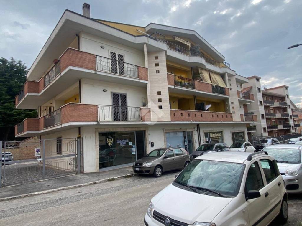 Appartamento in vendita ad Avezzano via fratelli rosselli, 106