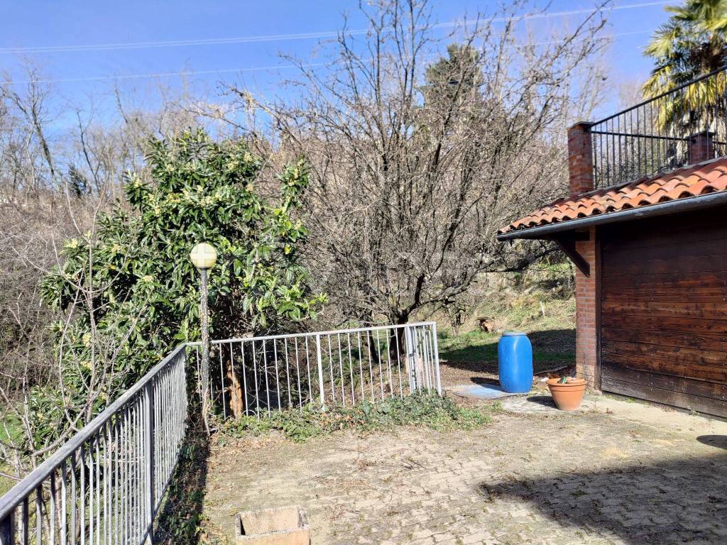 Casa Indipendente in in vendita da privato a Masserano frazione Mercandetti, 33