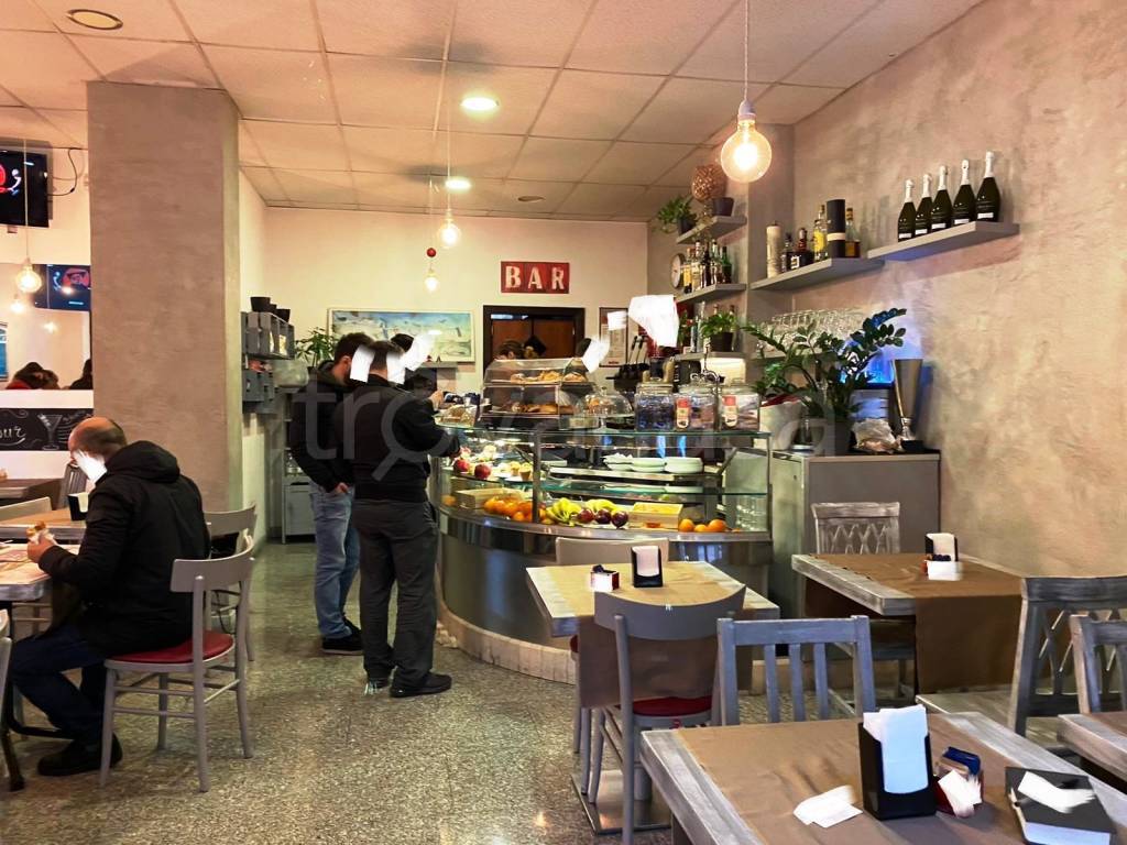 Bar in vendita a Roma via San Marino, 30