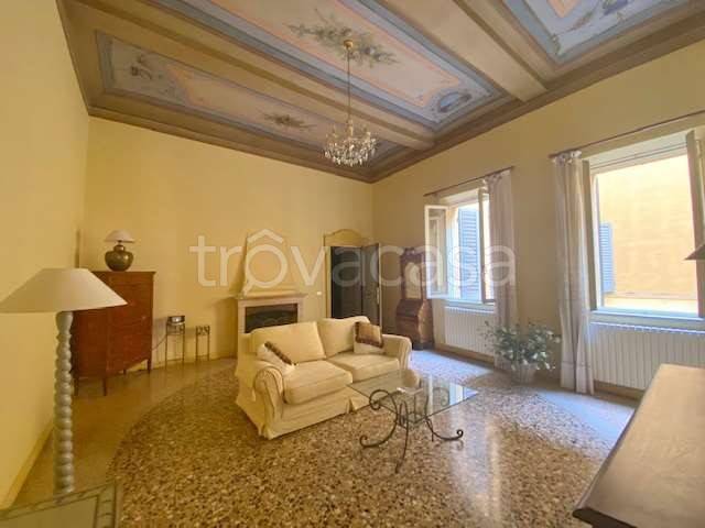 Appartamento in vendita a Modena via Sant'Agostino
