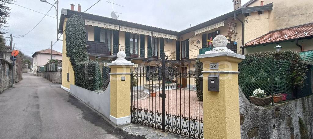 Appartamento in vendita a Marchirolo via Giuseppe Mazzini, 24