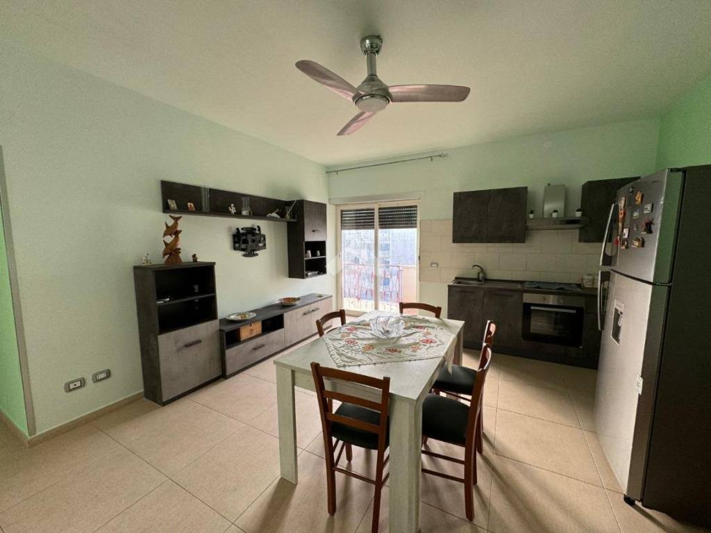 Appartamento in vendita a Mondragone via gubbio, 43