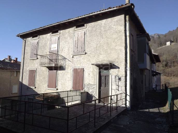 Casa Indipendente in vendita a Costa Serina vicolo Pozzi