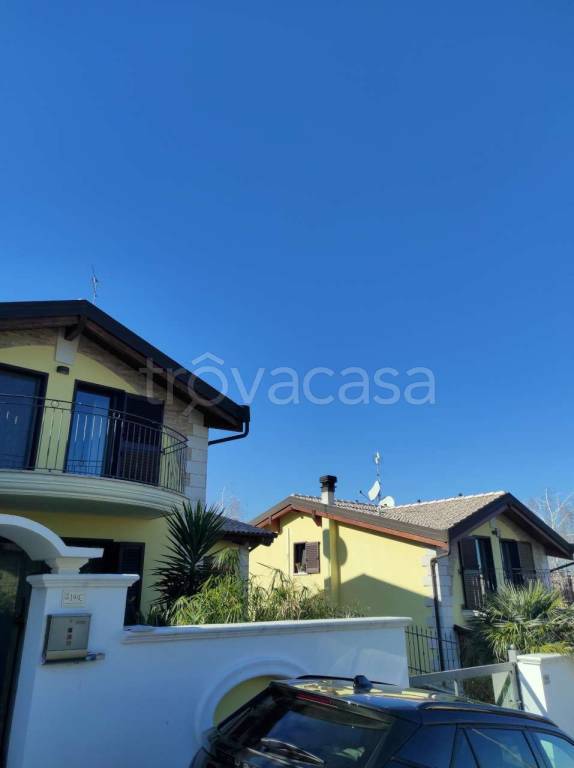 Villa in vendita a Montesilvano strada Comunale San Giovanni, 3