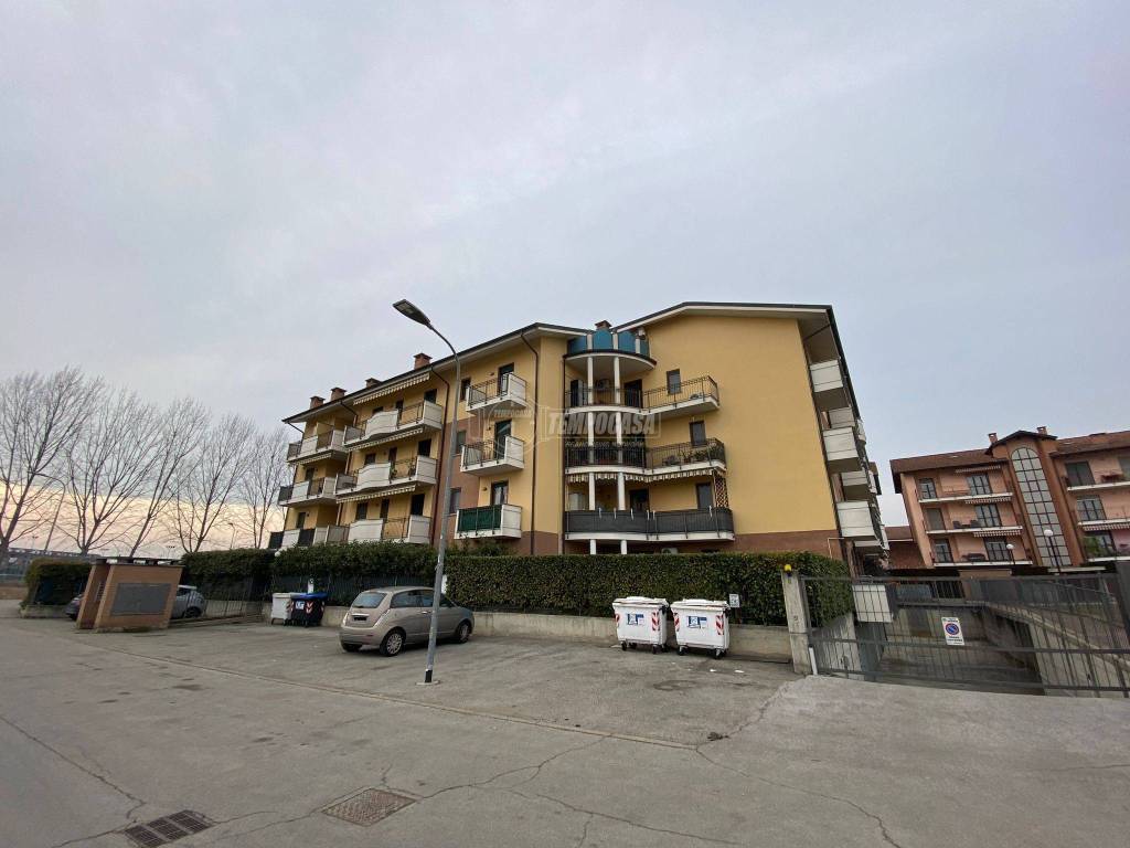 Appartamento in vendita a Carmagnola via Don Luigi Sturzo, 1