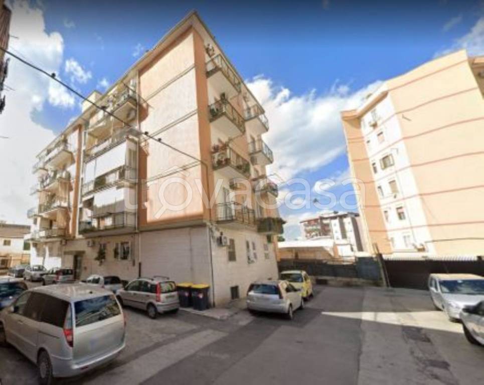 Appartamento in vendita a Trani via Tommaso Perna, 25