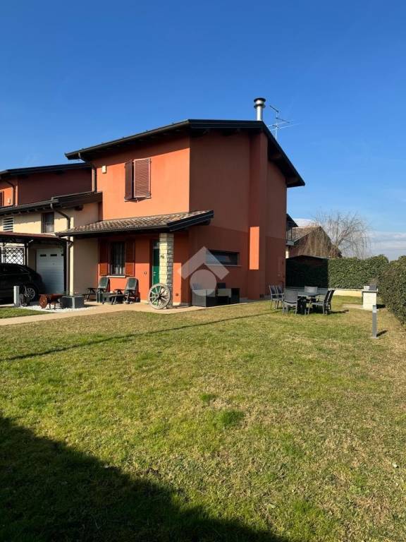 Villa Bifamiliare in vendita a Merlino via san giovanni, 27