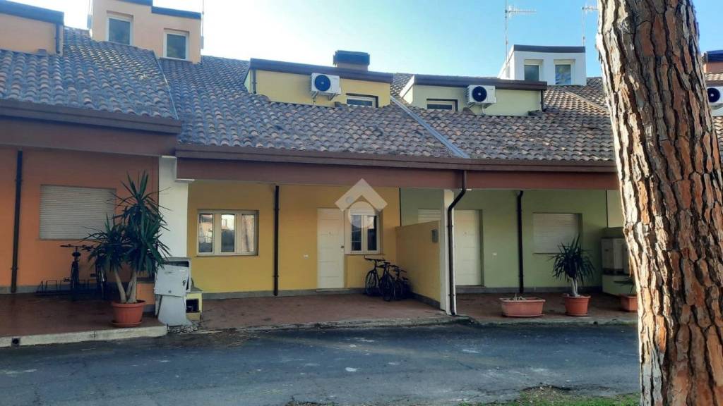 Villa a Schiera in vendita a Tarquinia