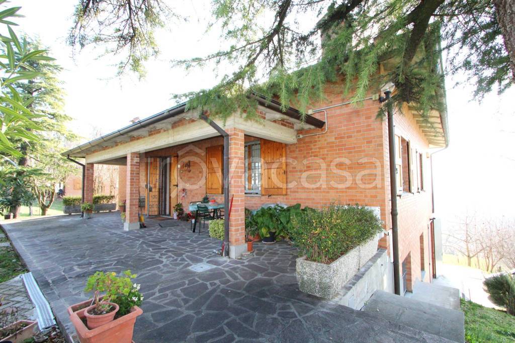 Villa in vendita a Valsamoggia via Alessandro Volta