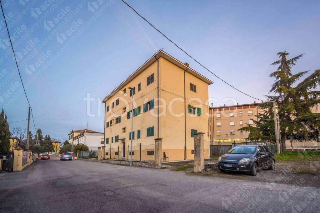 Appartamento in vendita a Castelnovo di Sotto via Maria Montessori, 5, 42024 Castelnovo di Sotto re, Italia
