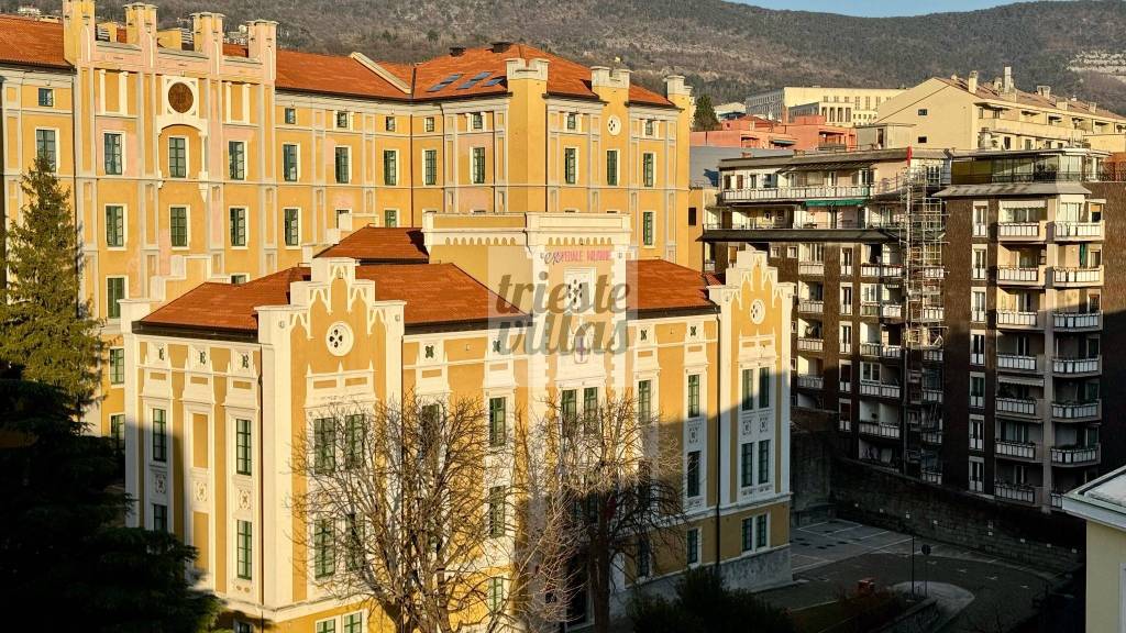 Appartamento in vendita a Trieste via Fabio Severo, 39