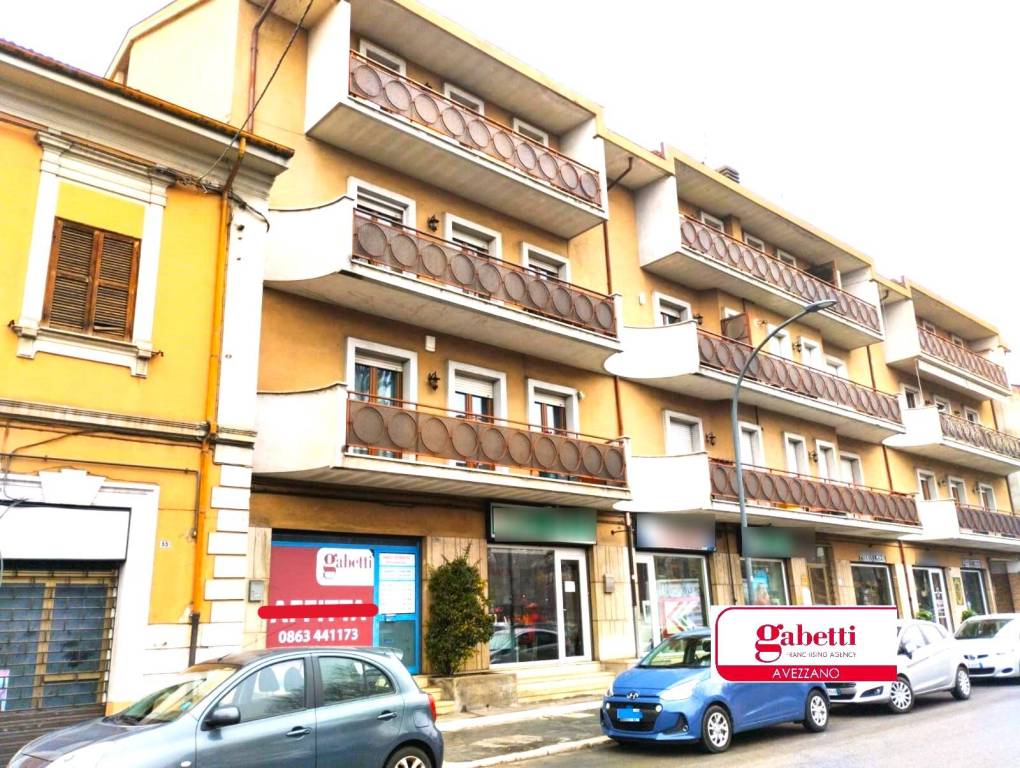 Negozio in vendita ad Avezzano piazza Torlonia, 56