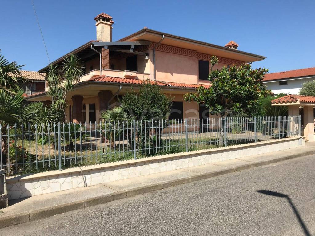 Villa Bifamiliare in in vendita da privato a Terralba via Sebastiano Satta, 98