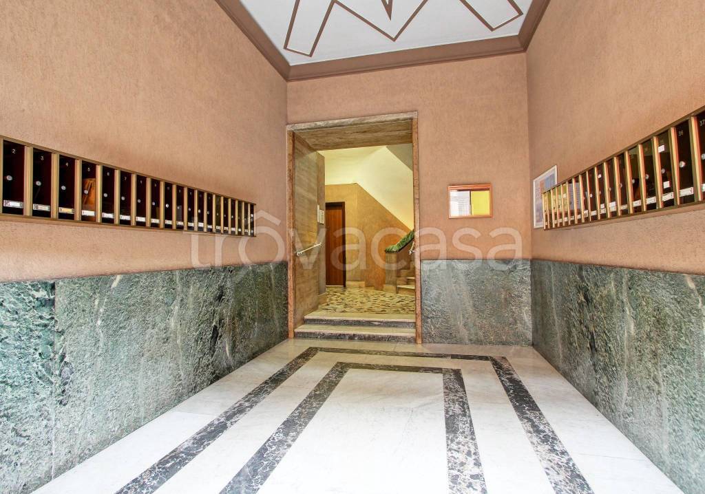 Appartamento in vendita a Roma via Gela, 79