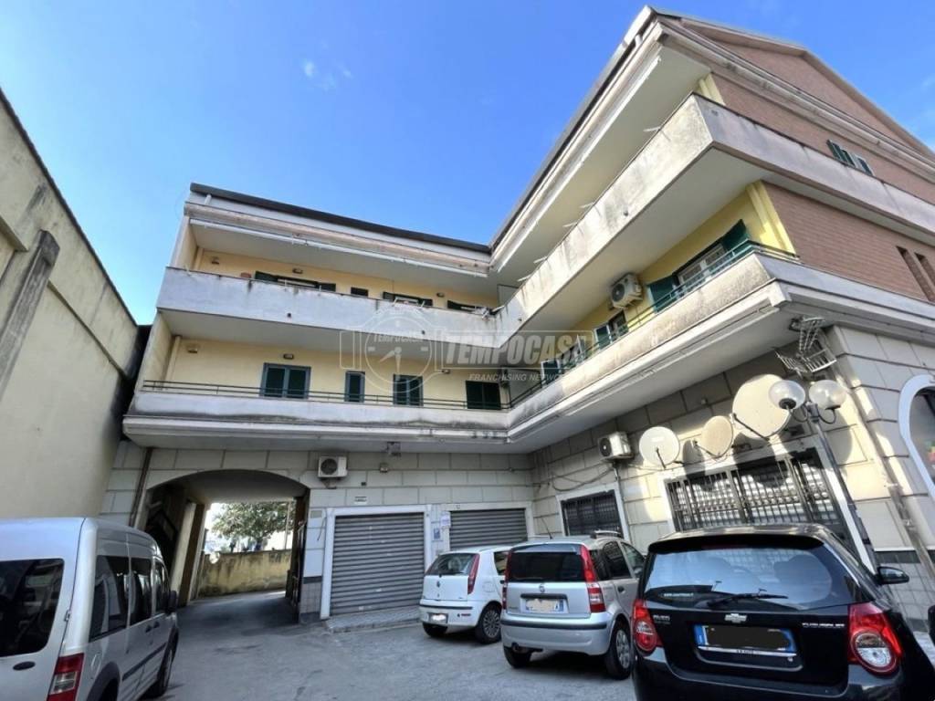 Appartamento in vendita a Giugliano in Campania via Giulio Starace