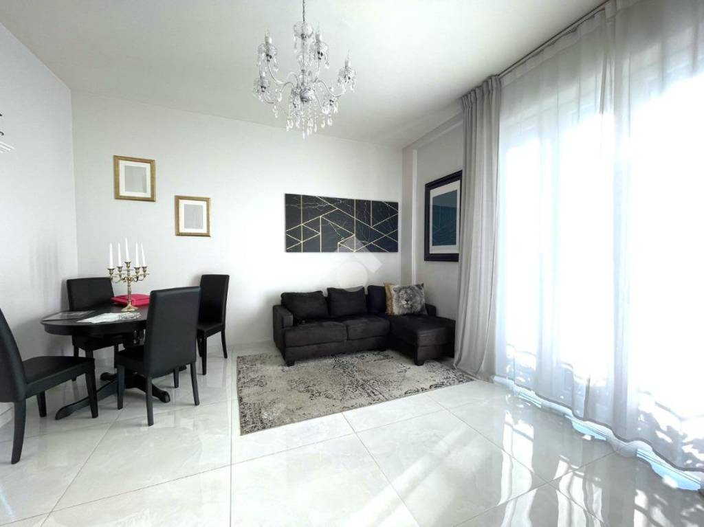 Appartamento in vendita a Legnano via Cavour, 25