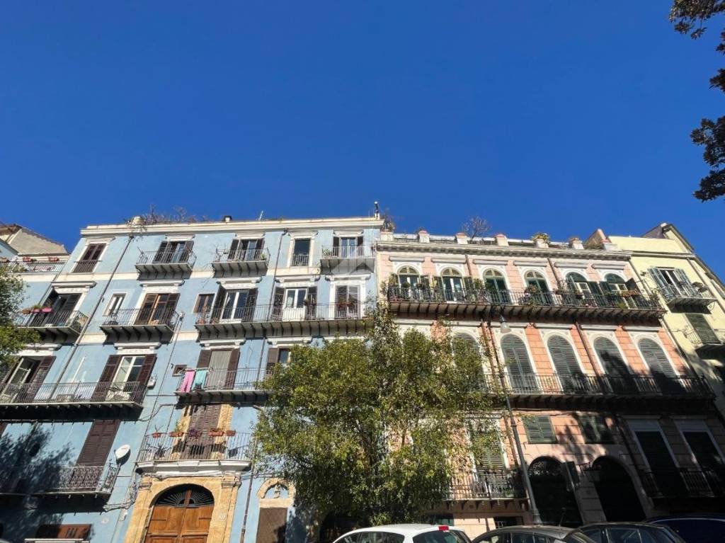 Appartamento in vendita a Palermo piazza Marina