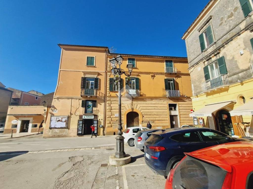 Appartamento in vendita a Sant'Agata de' Goti via Roma, 2
