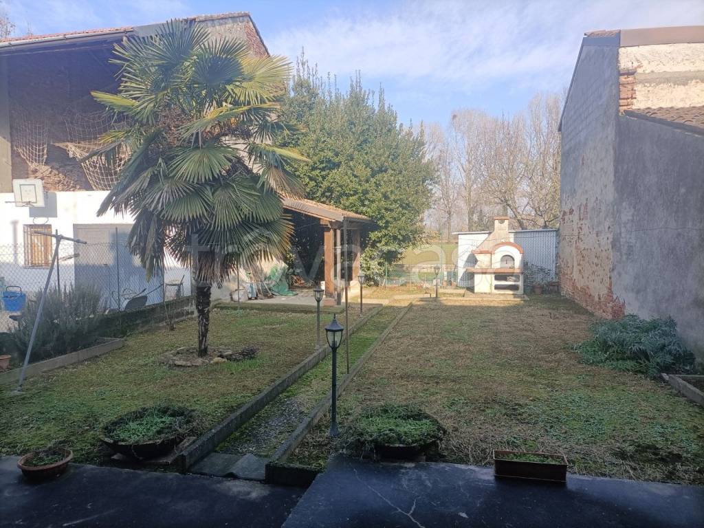 Casa Indipendente in vendita a Sospiro via Canovette