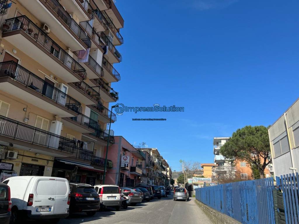 Appartamento in vendita a Napoli via Vincenzo Ciardo