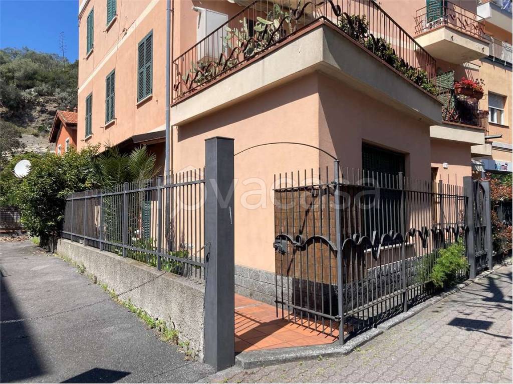 Appartamento in vendita ad Albenga via Piave
