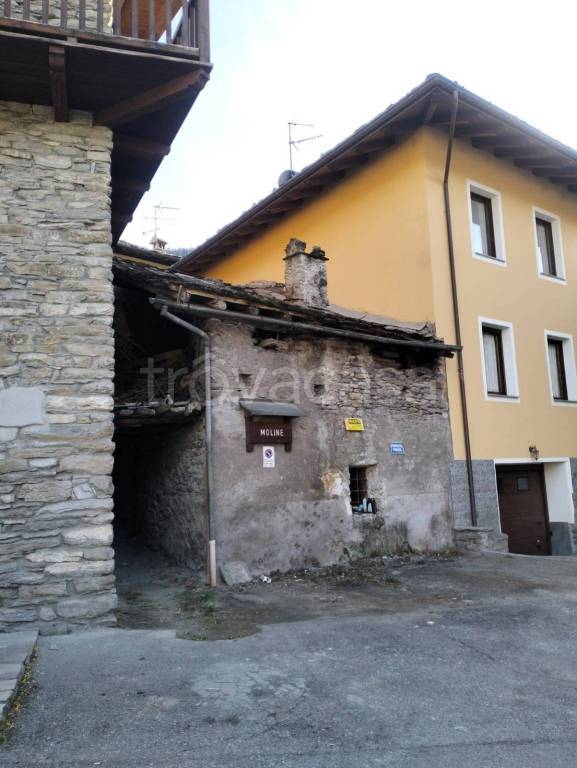 Rustico in vendita a Gressan frazione Moline, 55