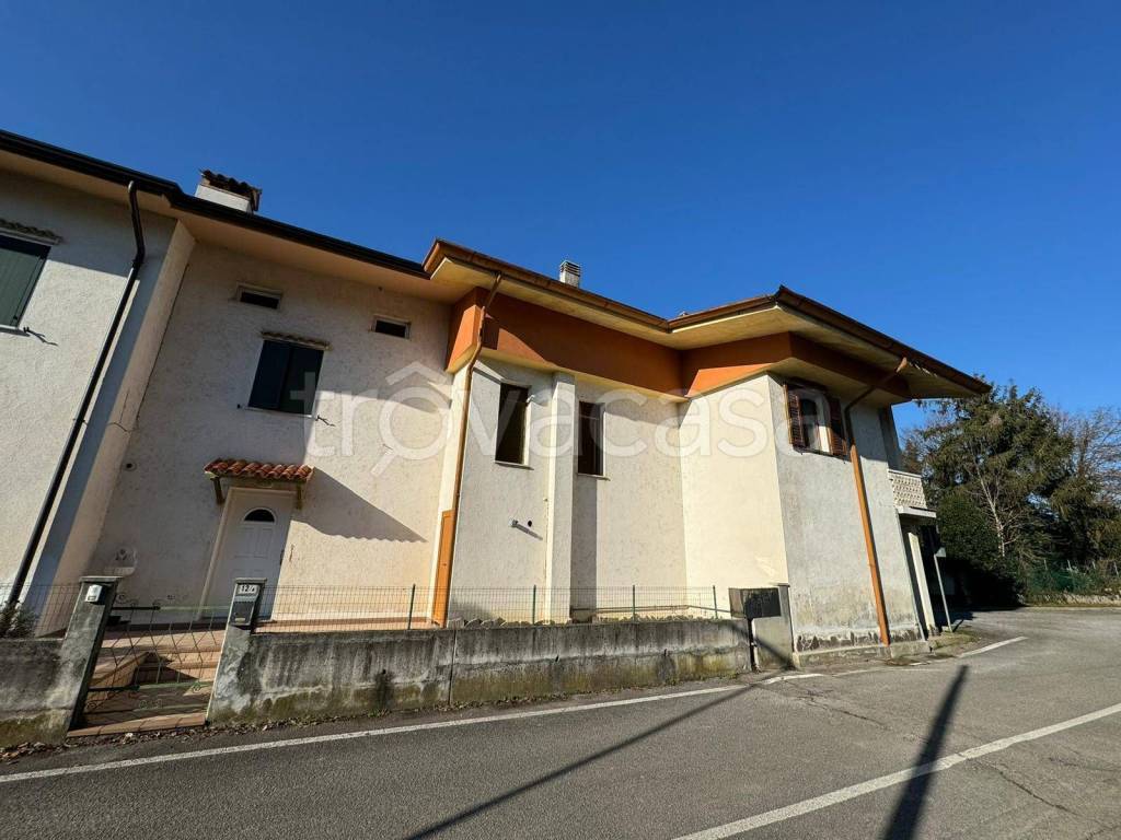 Casa Indipendente in vendita ad Aiello del Friuli via verdi