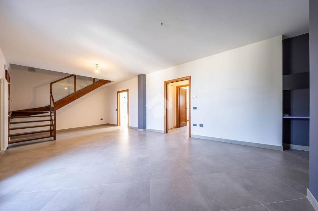 Appartamento in vendita a Montecchio Emilia via IV Novembre