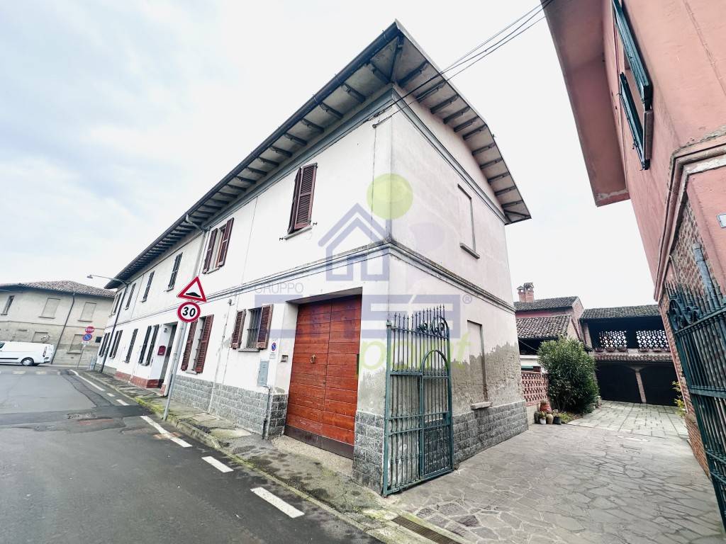 Casa Indipendente in vendita a Villanova del Sillaro via san leone 19
