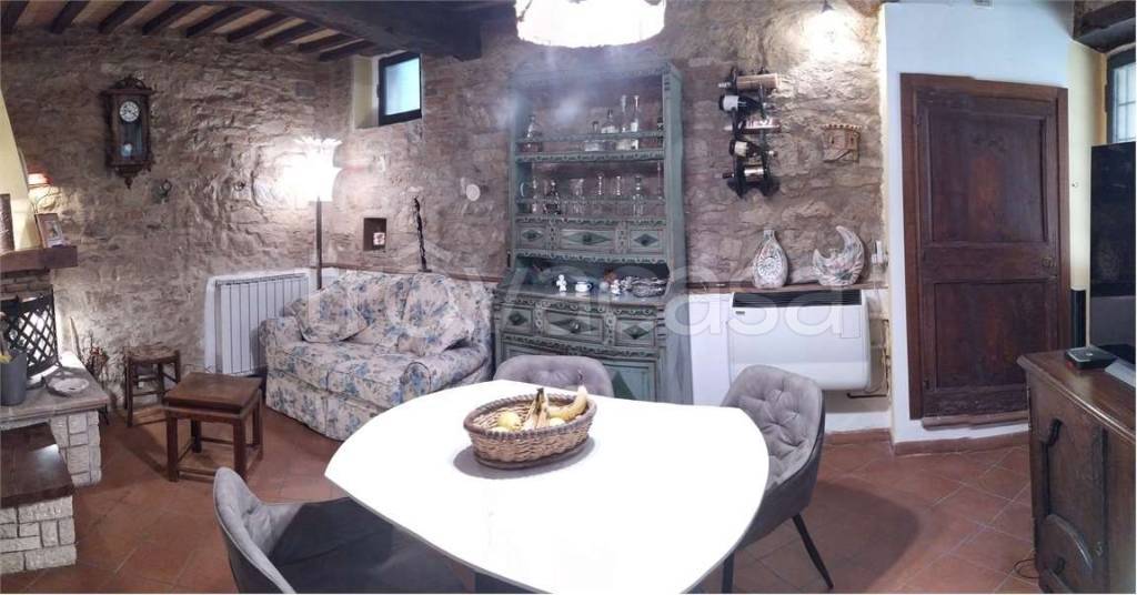 Casa Indipendente in vendita a Perugia mugnano - Vicolo Antico