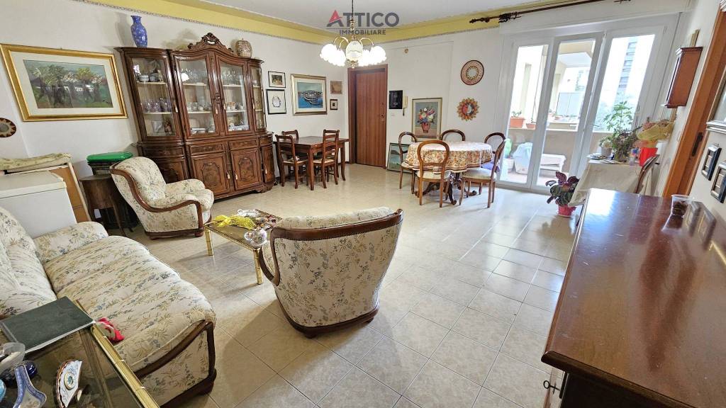Appartamento in vendita a Sassari via Prunizzedda, 61