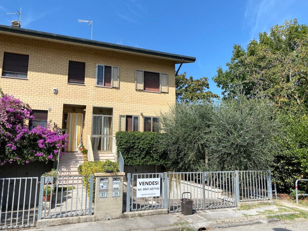 Casa Indipendente in vendita a Coriano via r. Vigano, 29
