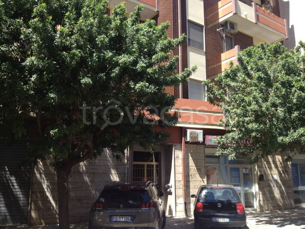 Appartamento in vendita a Quartu Sant'Elena via f. Cilea, 12