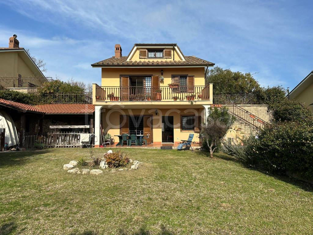 Villa in vendita a Riano via Valle Braccia