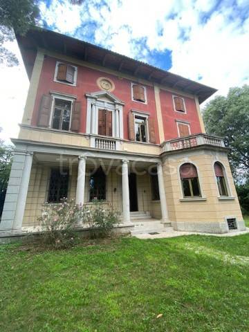 Villa in vendita a Udine via Martignacco