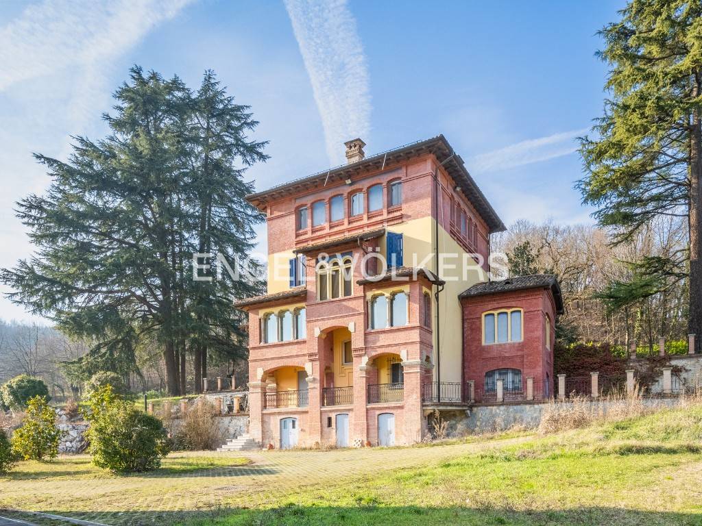 Villa Bifamiliare in vendita a Salsomaggiore Terme via Patrioti