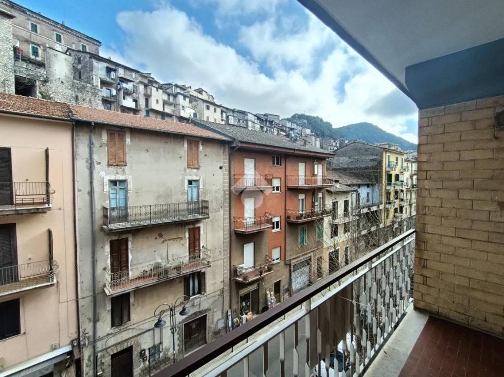 Appartamento in vendita a Carpineto Romano via giacomo matteotti, 9