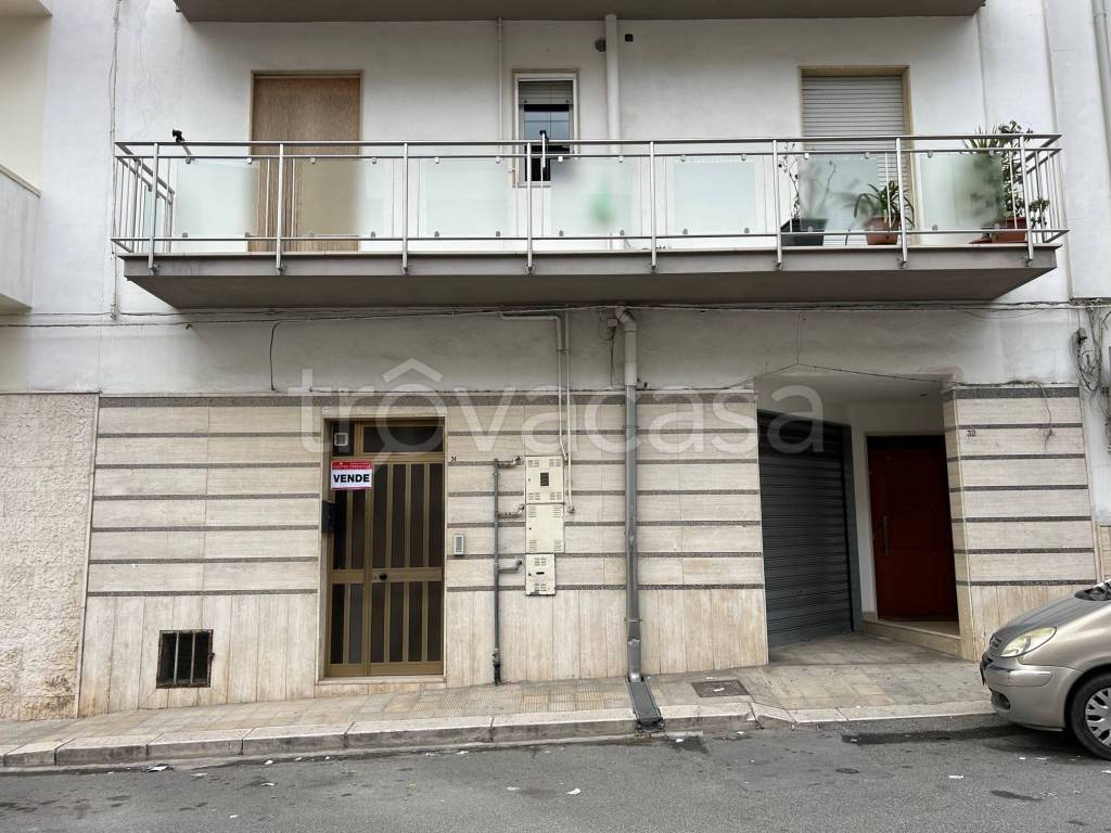 Appartamento in vendita a Gravina in Puglia via Lecce, 34
