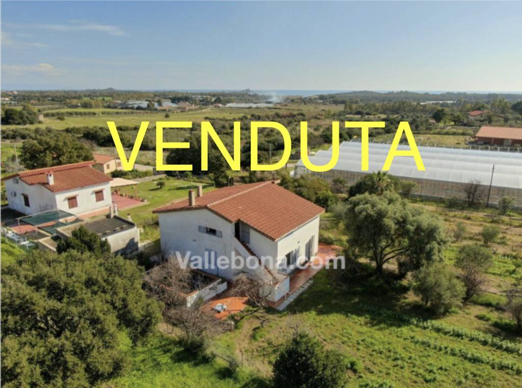 Villa in vendita a Pula strada Vicinale Domus De Maria