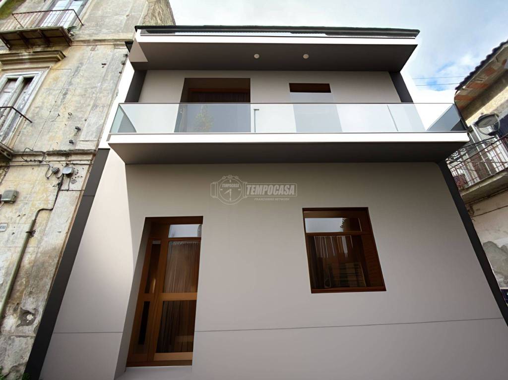 Casa Indipendente in vendita a Mariglianella via Roma 34