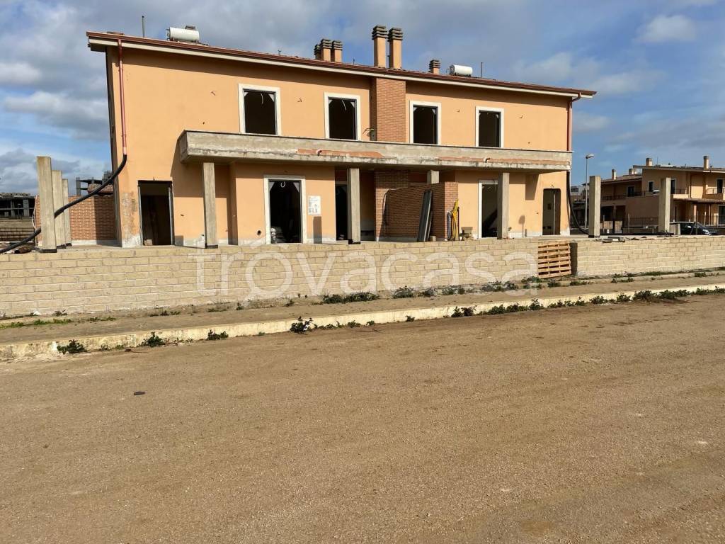 Villa Bifamiliare in vendita a Pomezia via Enrico De Nicola