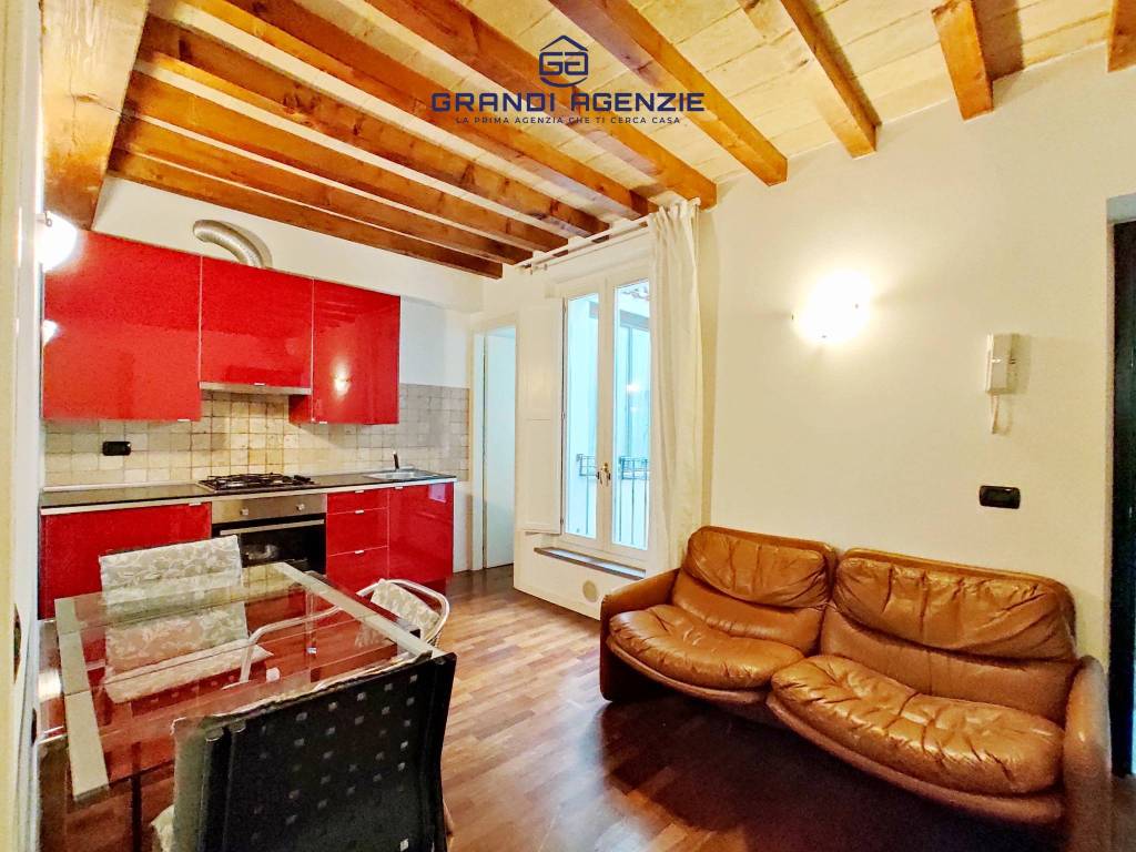 Appartamento in vendita a Parma borgo San Biagio