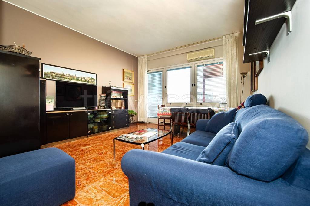 Appartamento in vendita a Bergamo via Dei Legionari In Polonia, 40