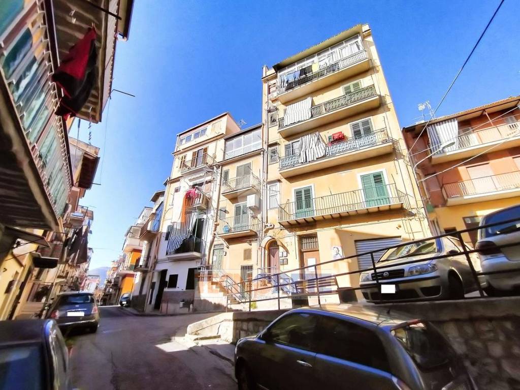 Appartamento in vendita a Monreale via Sciarrino, 5