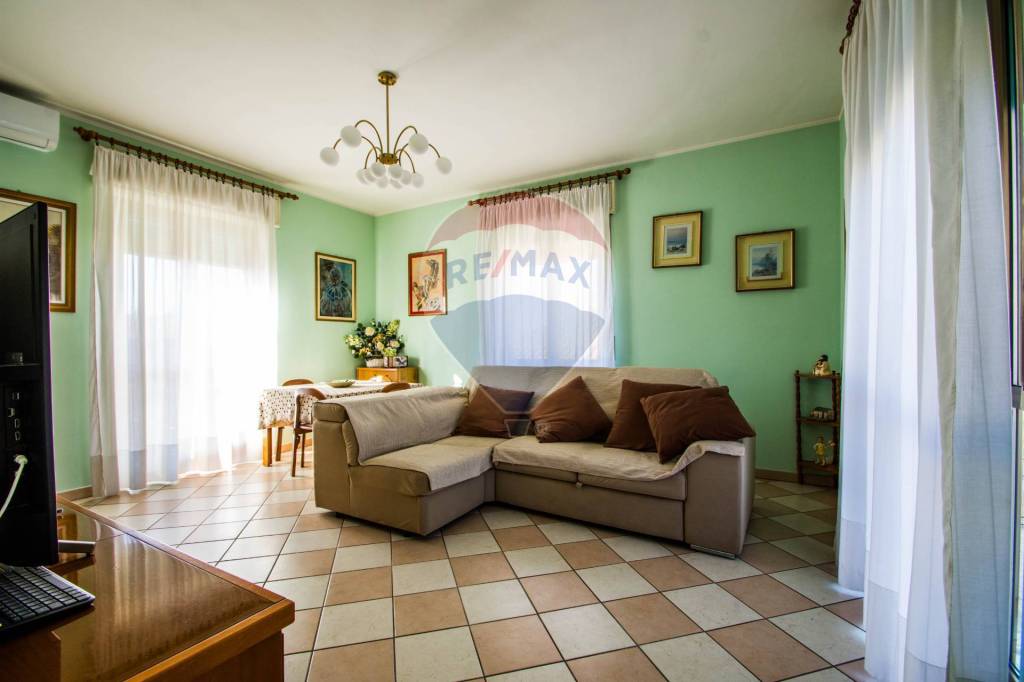 Appartamento in vendita a Gattinara piazza Castello, 8