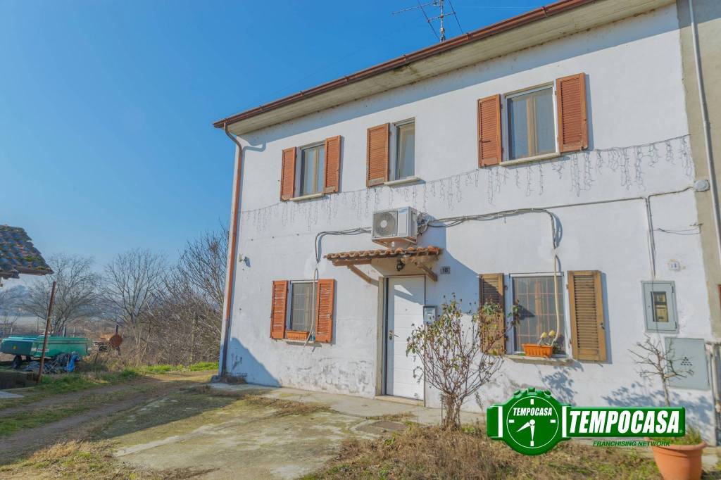 Casa Indipendente in vendita a Cura Carpignano località Borghetto, Borghetto