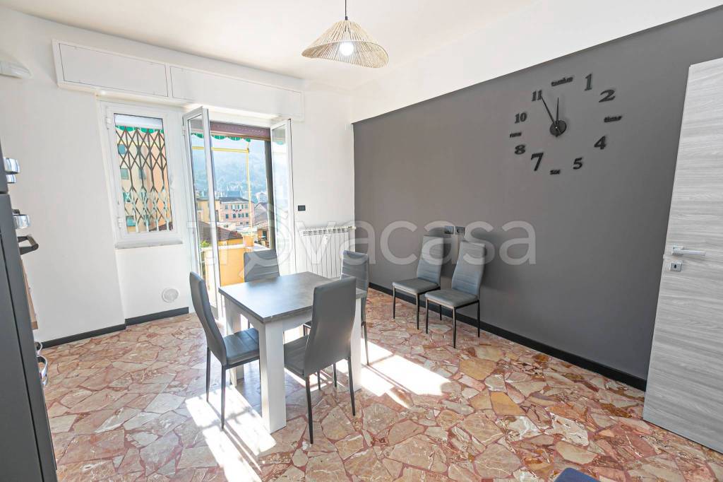 Appartamento in vendita a Genova via Bartolomeo Fazio, 5