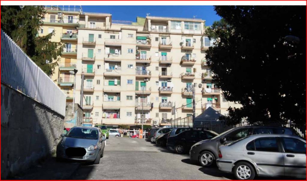 Appartamento all'asta a Napoli viale Colli Aminei, 491