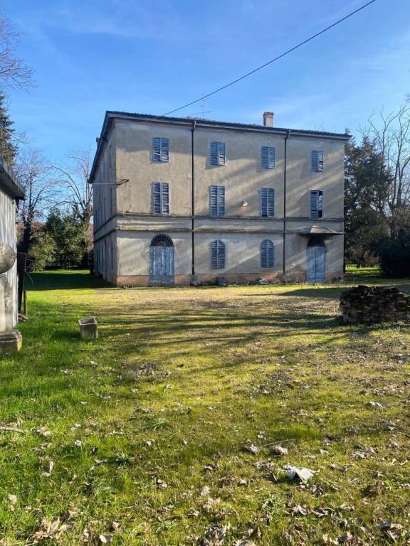 Villa in vendita a Sant'Ilario d'Enza via Val d'Enza